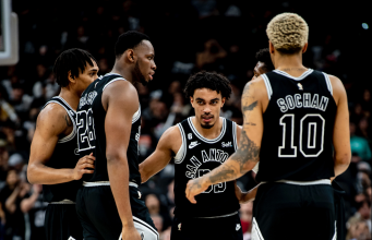 Spurs vs Trail Blazers sees the Spurs looking for their fourth consecutive win.